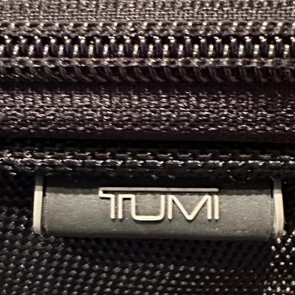 Black Travel Suitcase Set